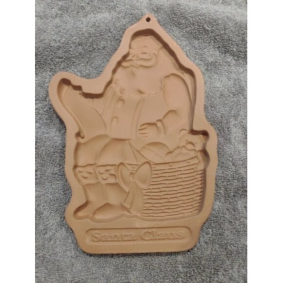 1992 Longaberger Pottery Christmas Santa Cookie/Chocolate Mold Retired - Picture 1 of 5